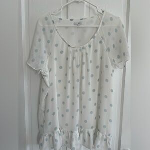 XL Gap Blouse with ruffle bottom